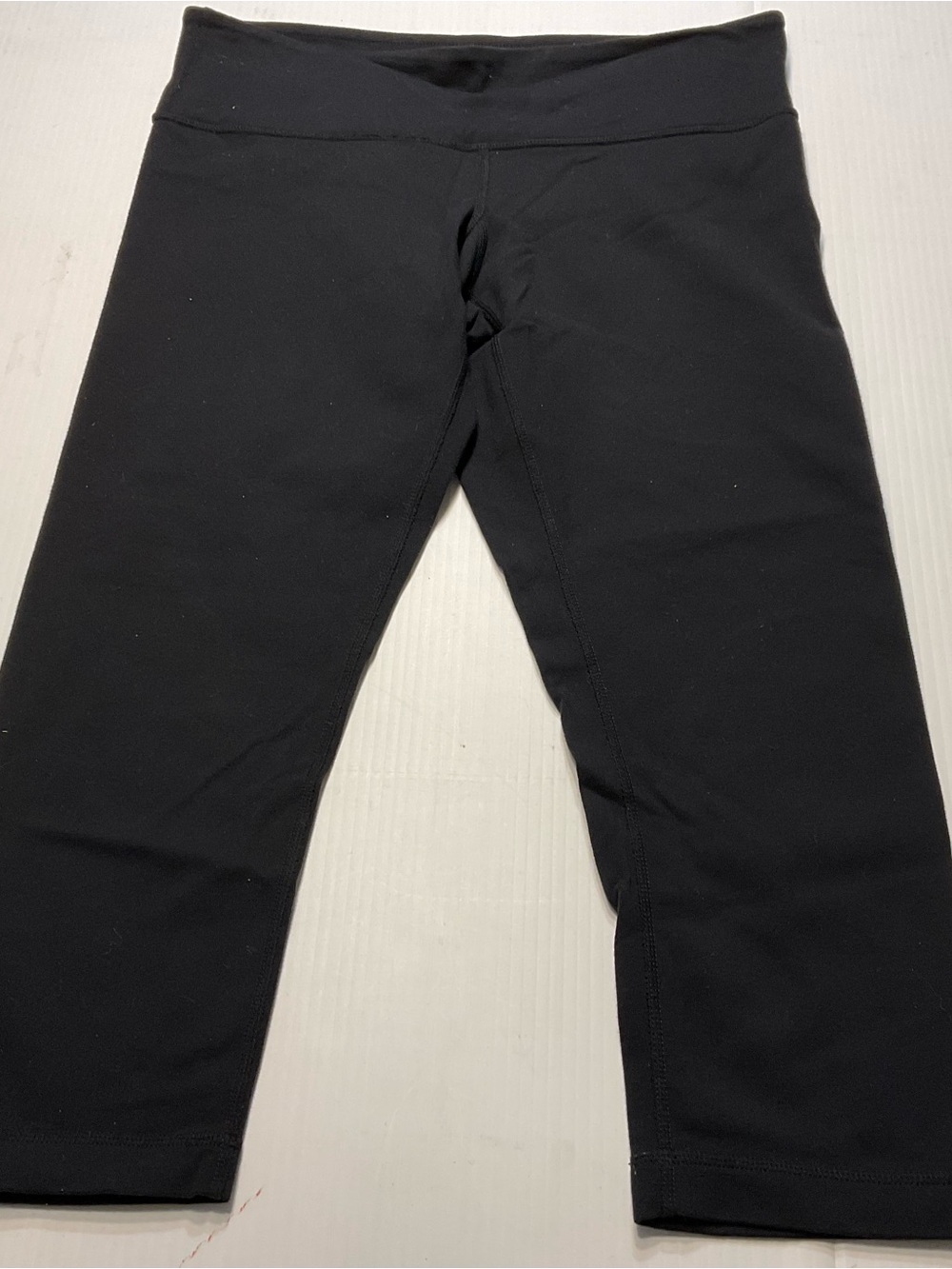 Lululemon Wunder Under Crop Legging Black Low Rise Womens Sz 8 - Picture 2 of 9